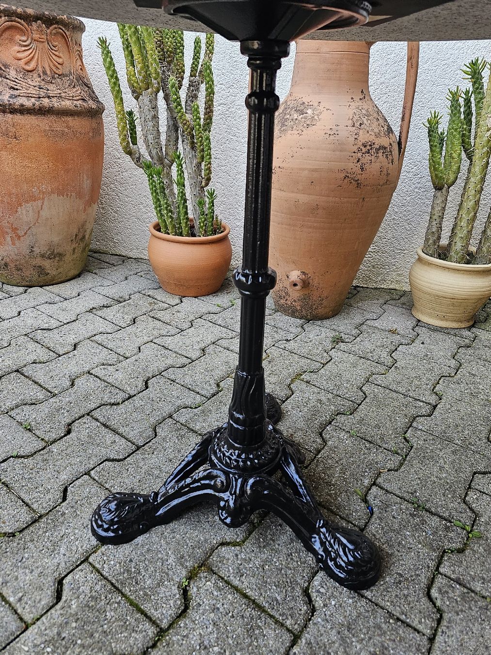 Tavoli: Granittisch Gartentisch Bistrotisch – Usato da Villnachern venduto da hasta08 3