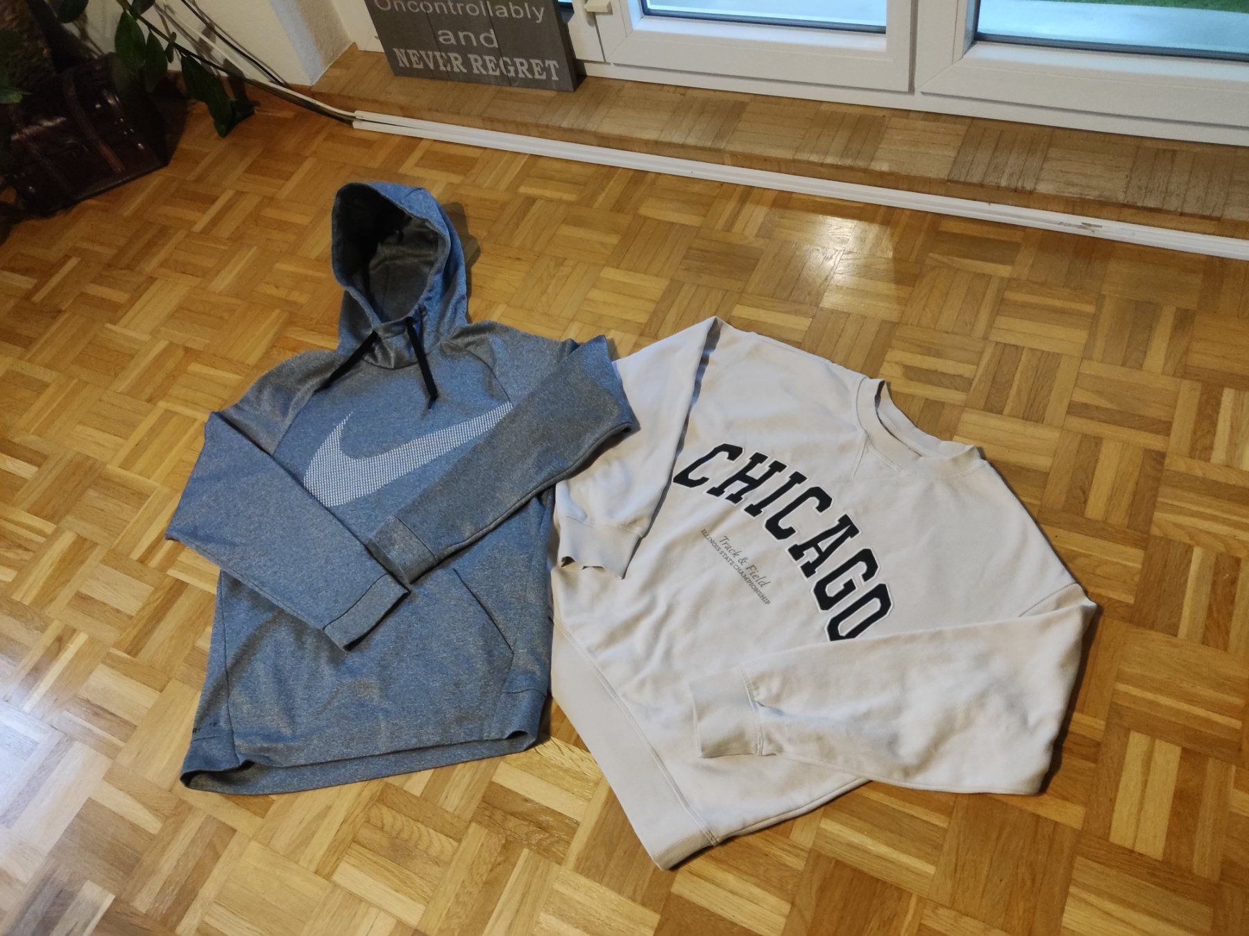 Maglioni & Felpe: Mädchen Pullover Grösse S – Usato da Kriens venduto da rinzmann 2