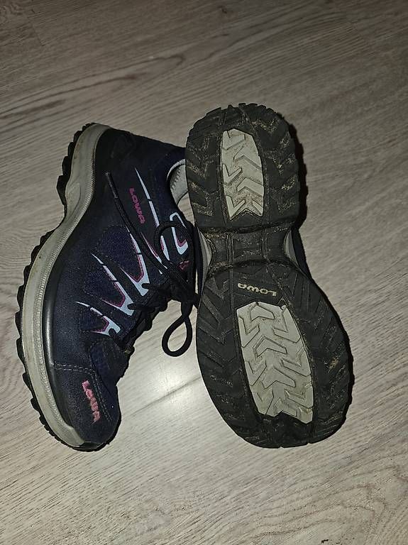 Scarpe da donna: Lowa Schuhe gr 38 – Usato da Rodersdorf venduto da wer_6kyb 1