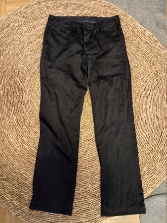 Schwarze Hose von Mads Nørgaard mit Details