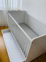 babybett 140x70 inkl. schublade& matratze