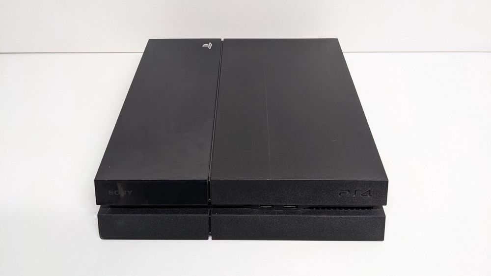 PlayStation 4 mit Controller und GTA V Kaufen auf Ricardo