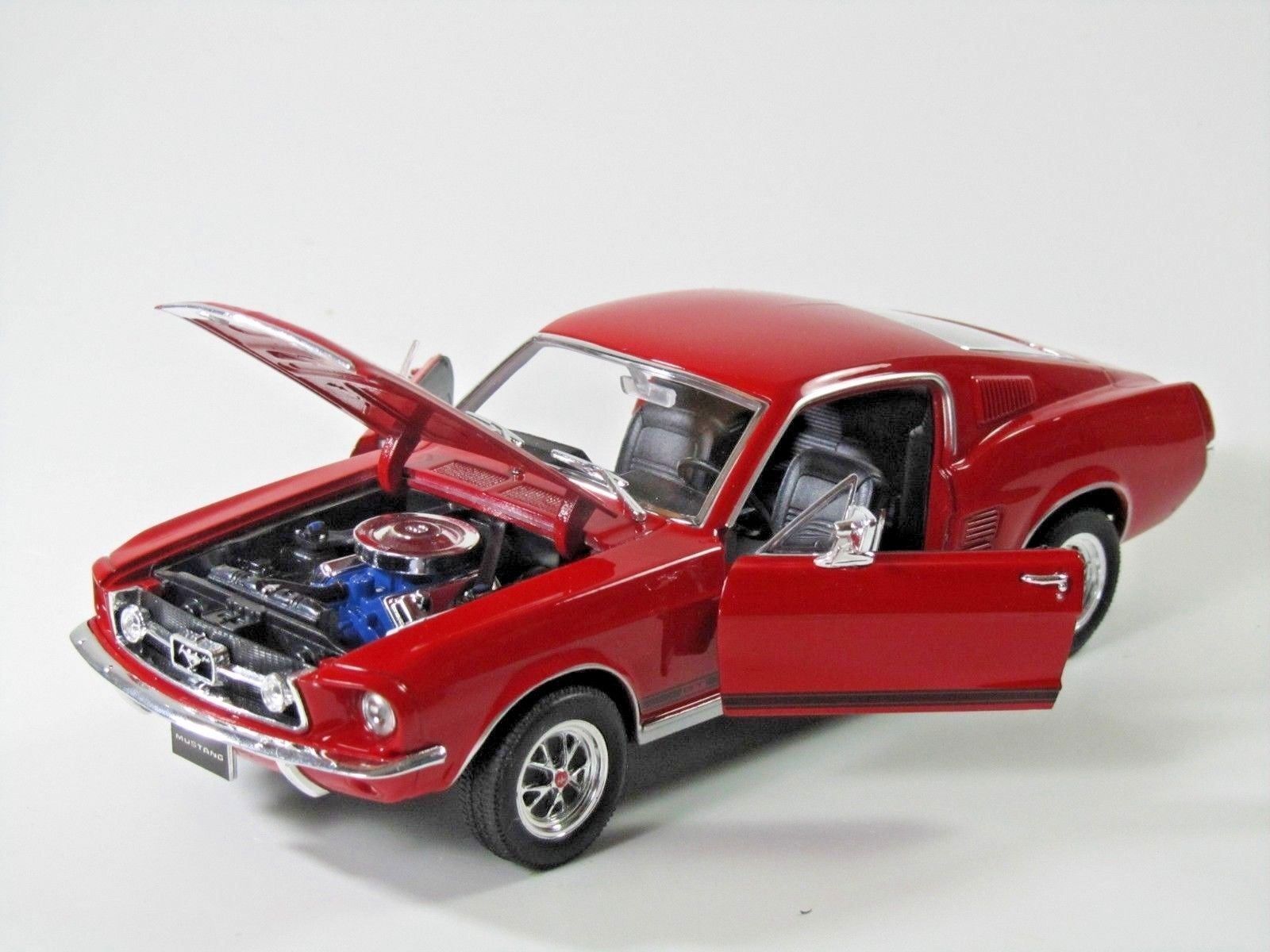 Ford Modellautos: Ford Mustang GT Fastback 1967-1968 rot / Decor         1:24 – Neu und originalverpackt aus Gerlafingen von espero88 5