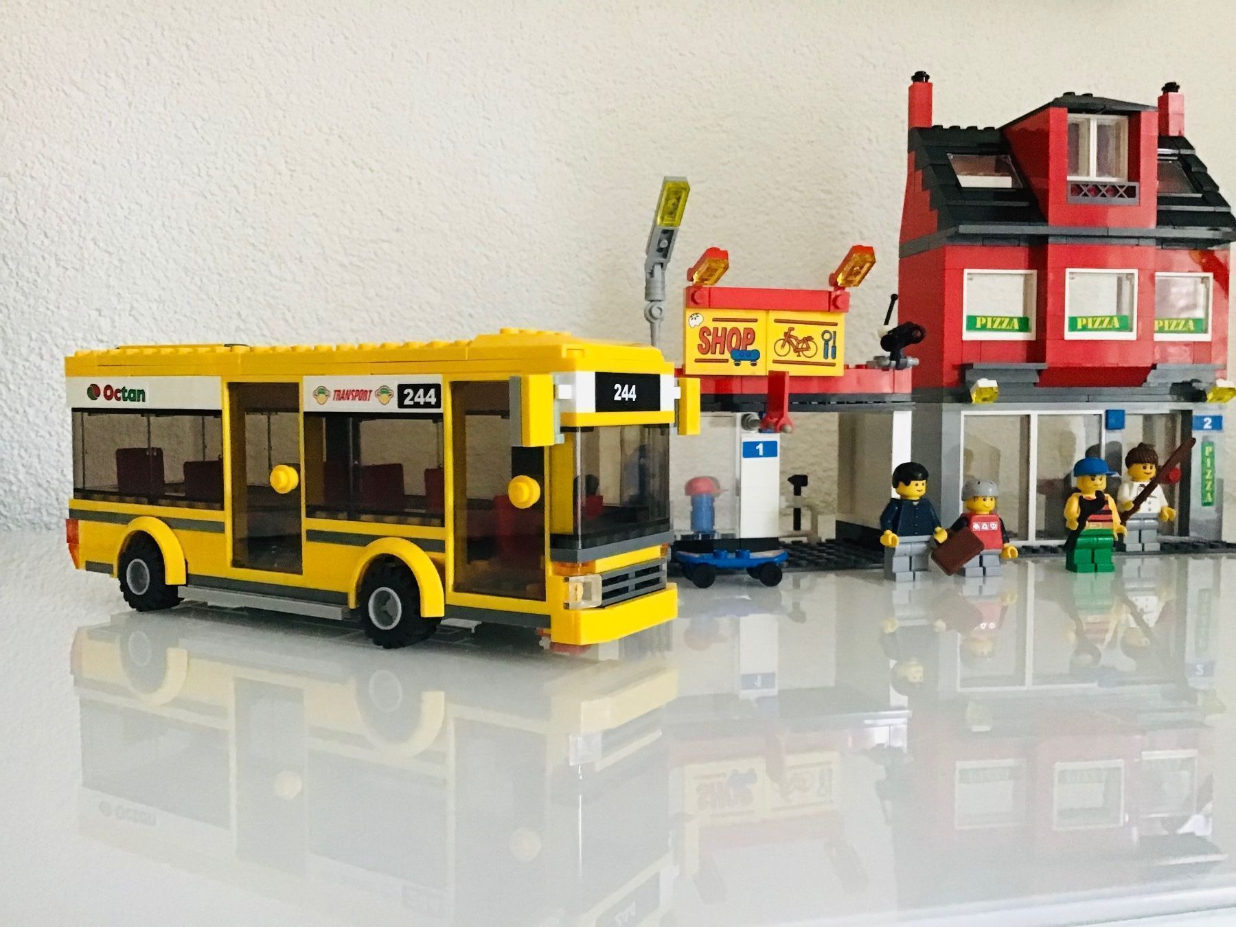 Lego Baukästen: Lego City 7641 Stadtviertel – Gebraucht aus Rodersdorf von alfa03 2