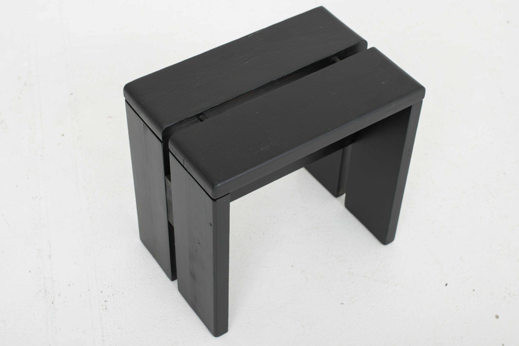 Sgabelli: Les Arcs Hocker von Charlotte Perriand – Usato da Zürich venduto da STUZH38 1