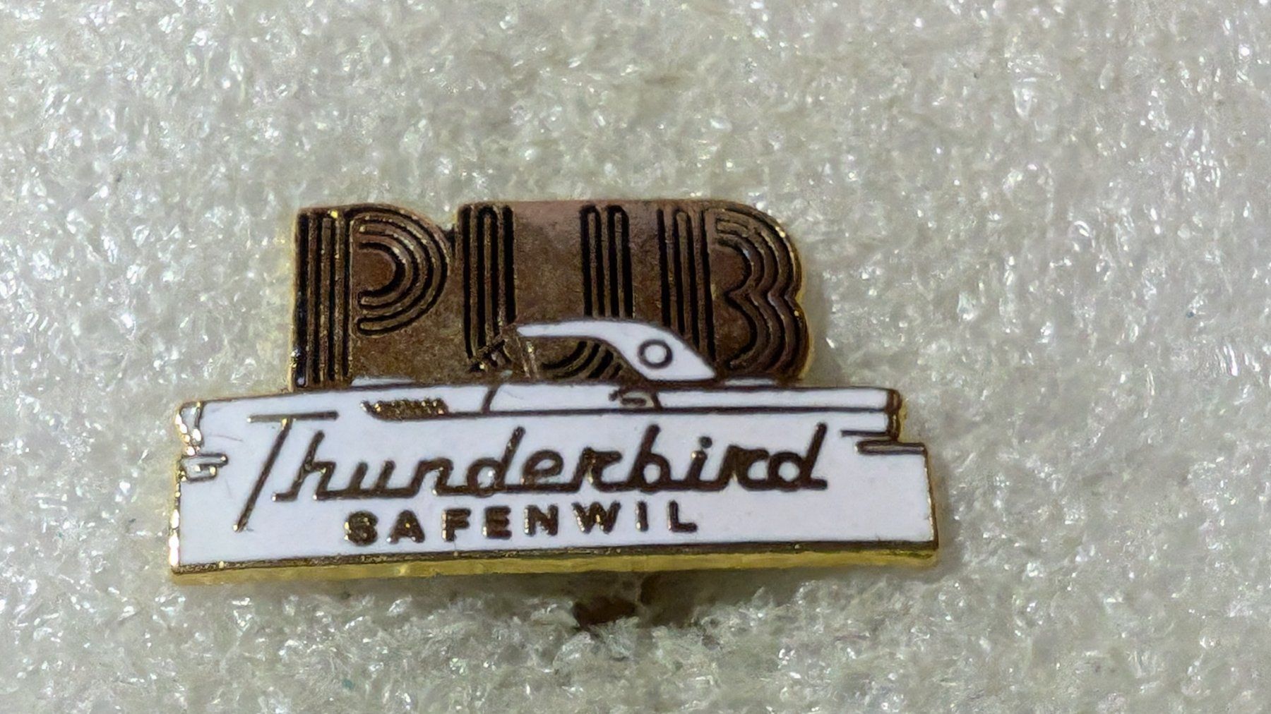 Placchette & Badge: Ansteckpin 169: Thunderbird Rapperswil – Usato da Oppligen venduto da Pin-Fall-Shop