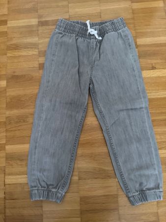 H&M Graue Kinderhosen, Grösse 98, ideal für den Frühling!
