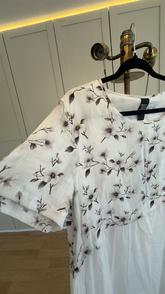 Robes: Kleid – Neuf avec emballage d'origine à Olten par Saayis 1