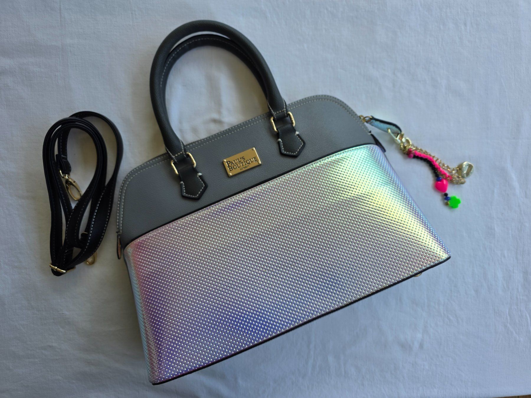 Pauls Boutique Sacs femmes: Handtasche "Paul's Boutique" – D'occasion à Thalwil par Avenir