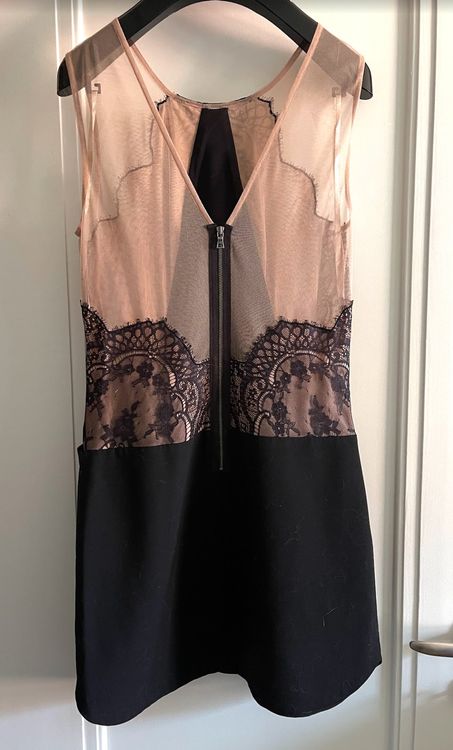 bcbg black and nude dress Max Azria lace (Usato) a Zürich per CHF 50 – con consegna eyelash trim Color:Mustard gold Discover 190 My 40th Avant-Garde Promenade