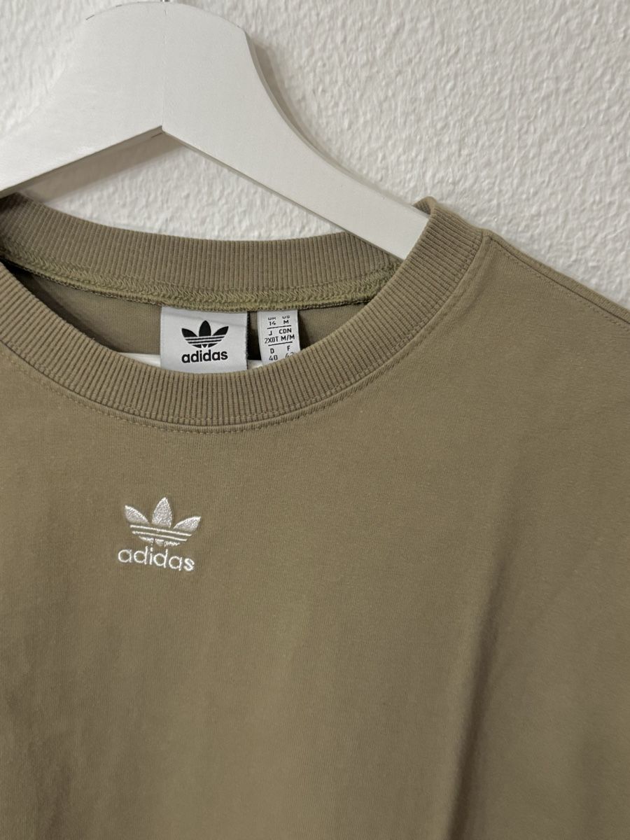 Adidas T-shirt: Adidas T-Shirt Olivgrün – Usato da Luzern venduto da Leaaa 1