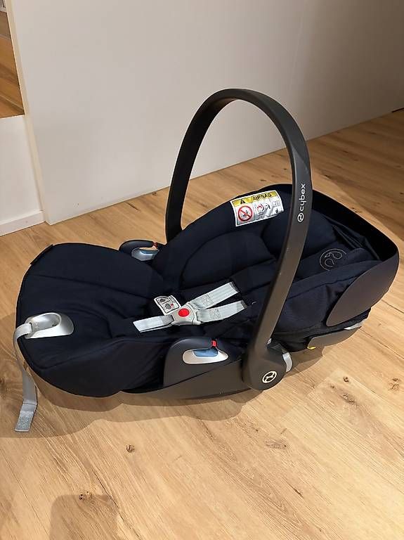 Sièges auto: CYBEX Cloud Babyschale/Kindersitz  – D'occasion à Mühlau par dal_6d7k 4