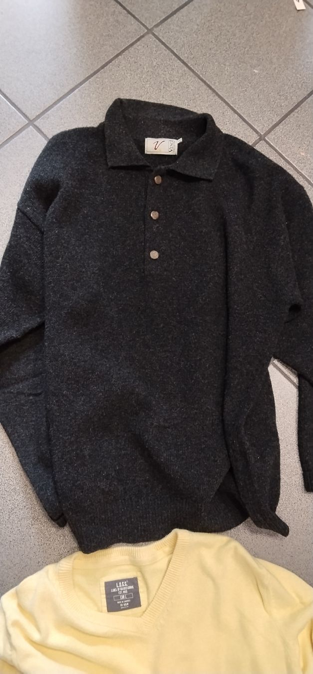 Pulls & Sweat-shirts: 3x Herren Marken Pullover, Lammwolle und cotton – D'occasion à Biel/Bienne par Vintage-timearts 1