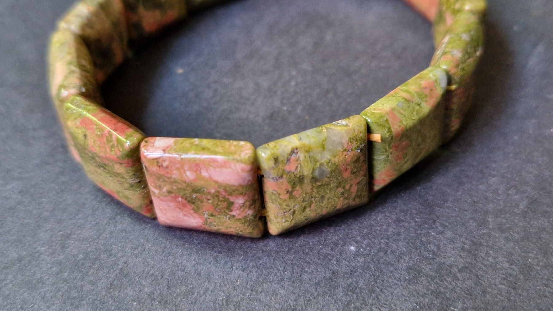 Armbänder & -reifen: Armband Edelsteine elastisch super Zustand – Gebraucht aus Seengen von Seestern77 2