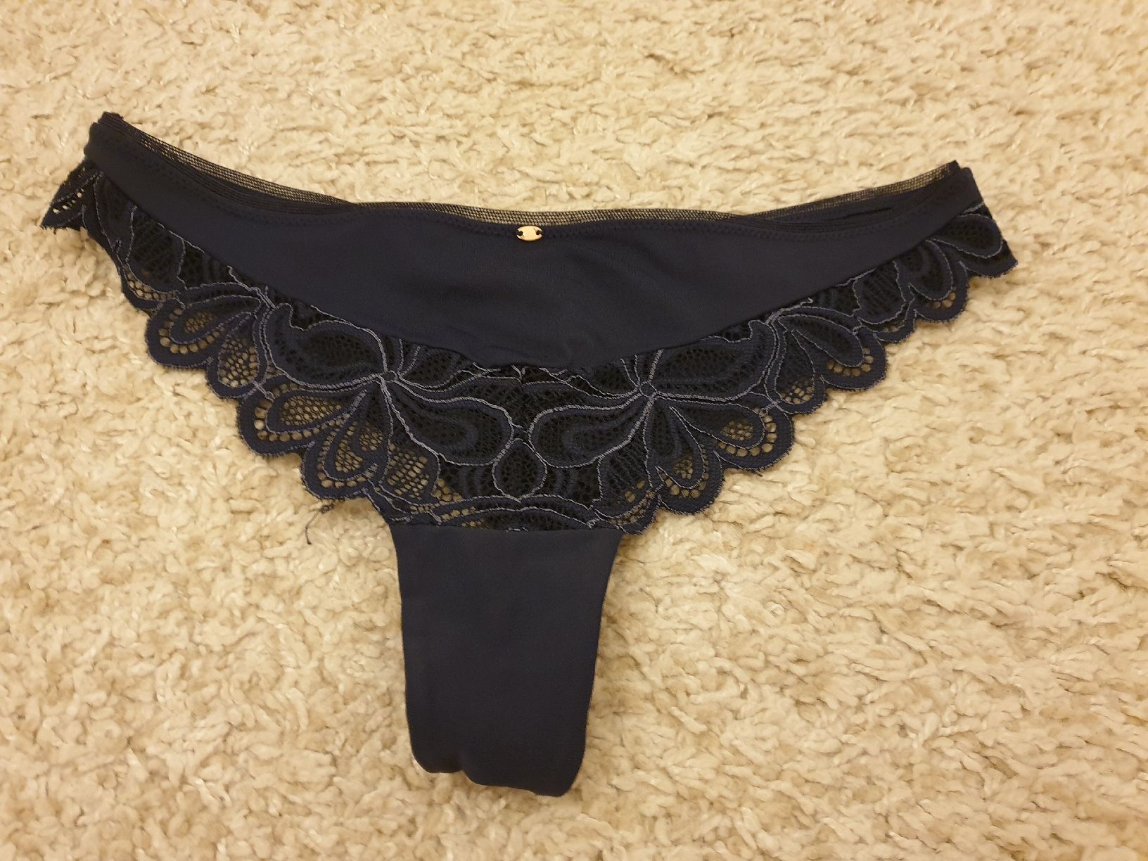 Altra biancheria intima: String, XS/34, Rougegeorge, navy, avec dentelle, excellent é – Usato da Neuchâtel venduto da Verenas12