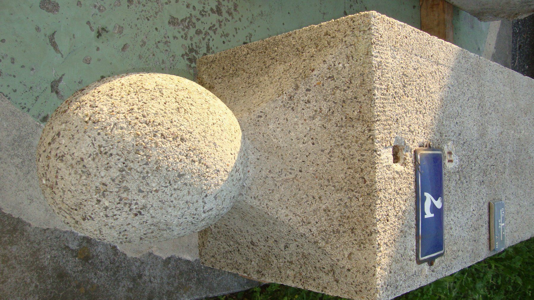 Sculture & Statue: Torsäulen aus Beton – Usato da Niederurnen venduto da hirzlisturm