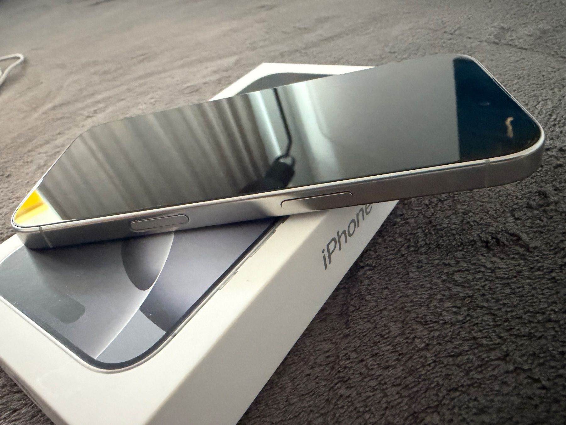 Apple Telefoni cellulari / Smartphones: iPhone 16 Pro 256Gb - White Titanium - Like New – Usato da Zollikon venduto da alexios86 8