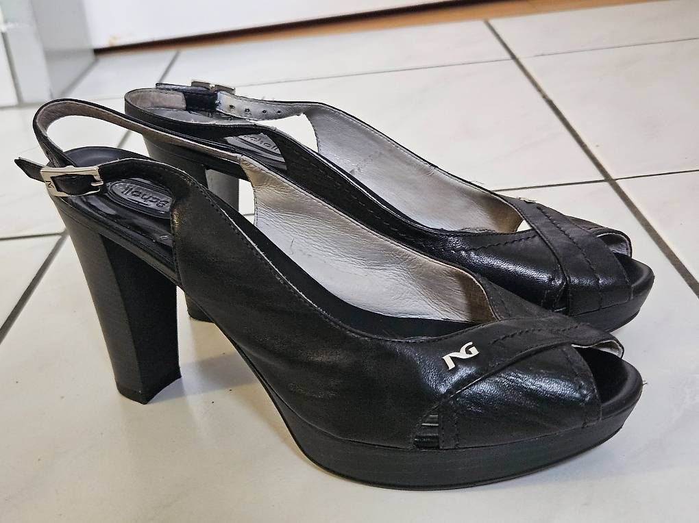 Scarpe da donna: Nero Giardini Sommerschuhe, grösse 39 – Usato da Roggliswil venduto da Amita59 1