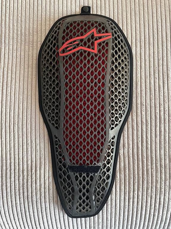 Alpinestars Protezioni & Imbottiture: Rückenprotektor Alpinestars Nucleon Flex PROi FULL BLACK – Nuovo (secondo la descrizione) da Rorschacherberg venduto da David275