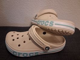* Crocs *