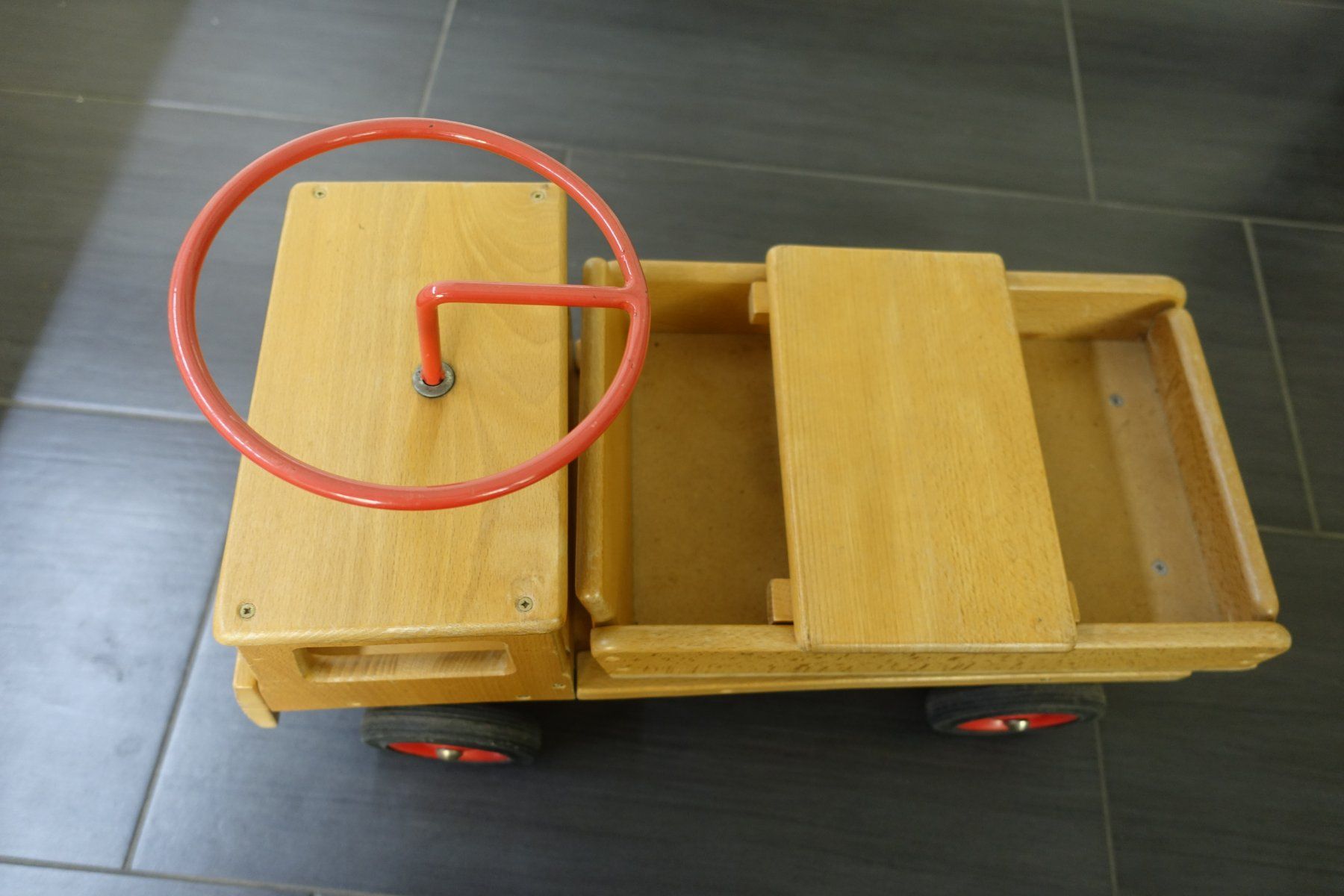 Wisa Gloria Veicoli per bambini: Holzlastwagen Wisa Gloria – Usato da Belp venduto da Mazarron58 2
