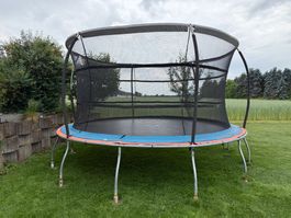 Grosses Gartentrampolin Ø 5 m mit Sicherheitsnetz