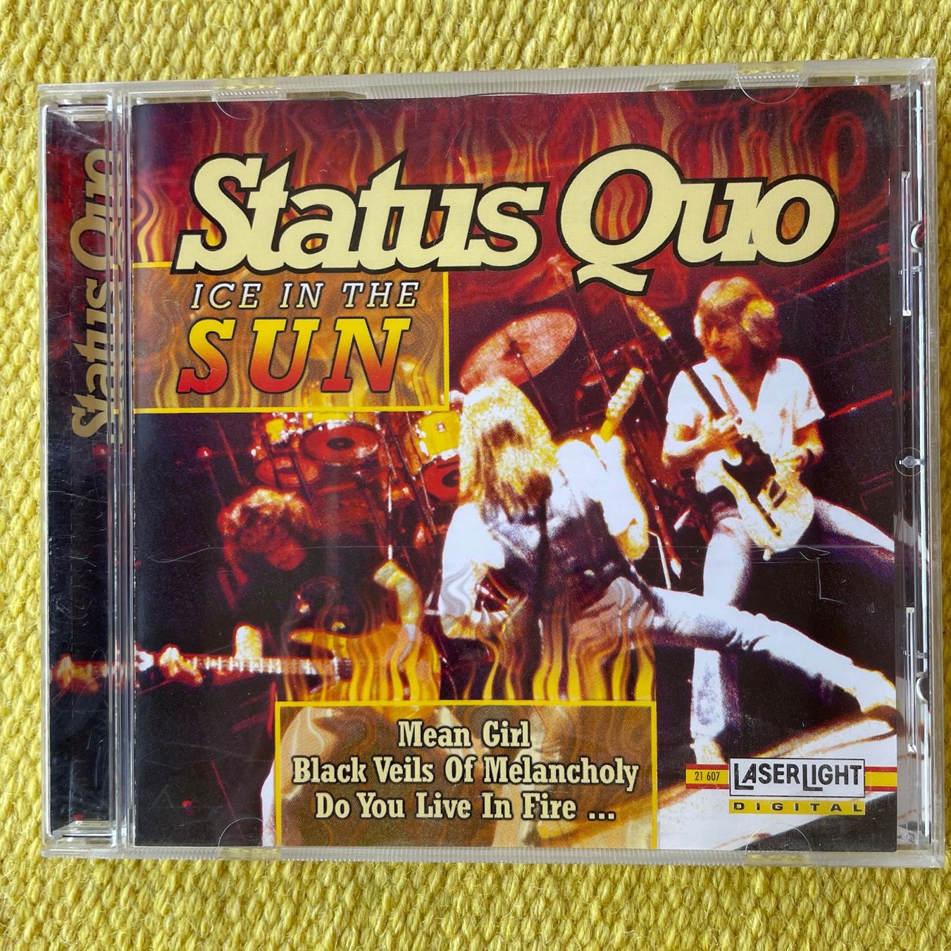 CD: STATUS QUO-ICE IN THE SUN – Usato da Rorschacherberg venduto da CD-Roli