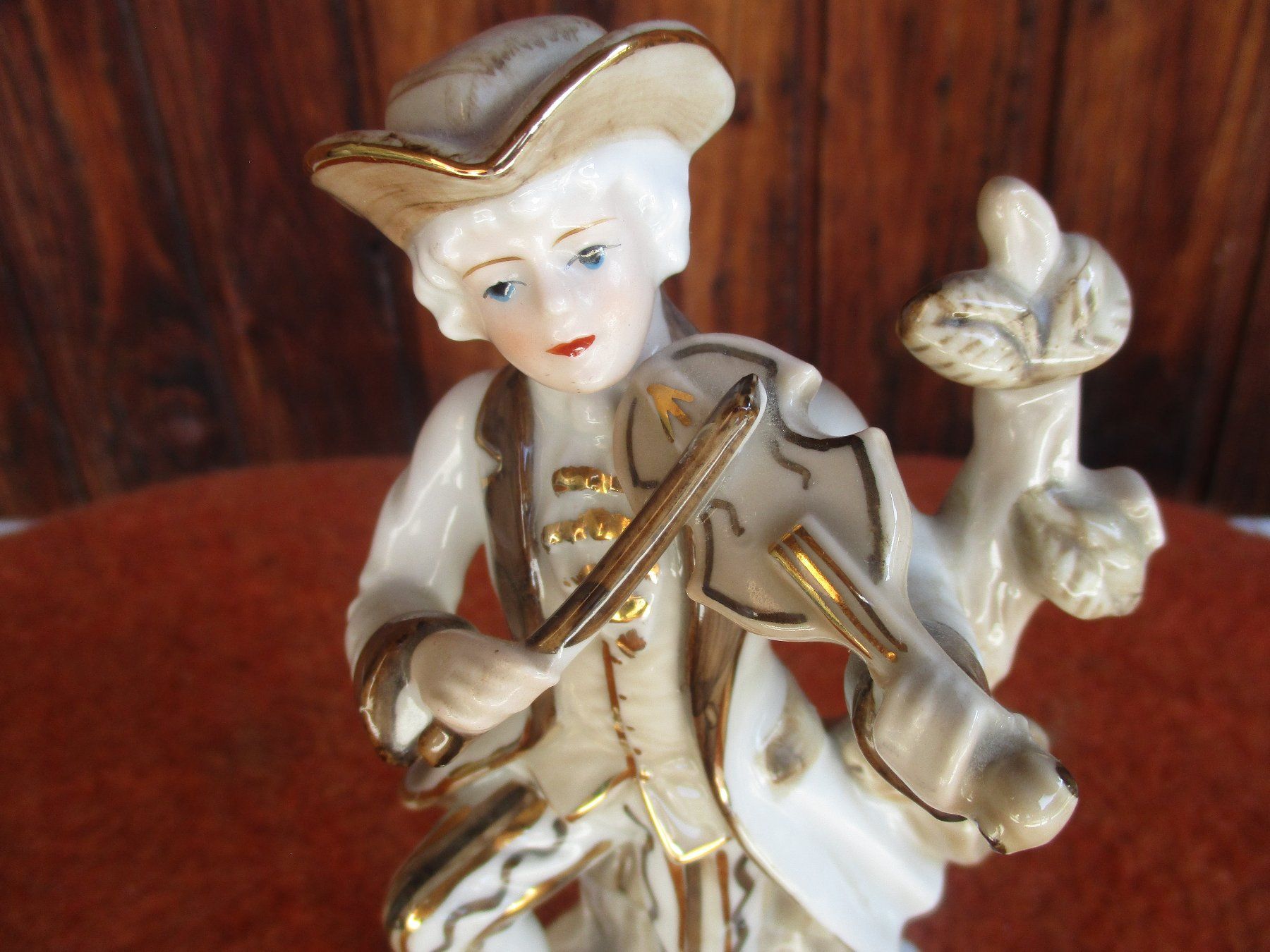 Spieldosen: Porzellanfigur mit Musik – Gebraucht aus Weier im Emmental von waefler03 1