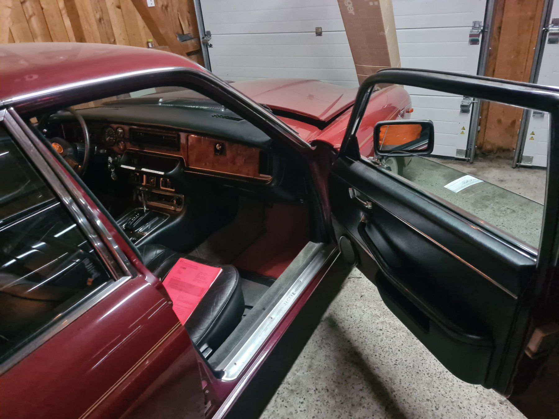 Jaguar Automobili: Jaguar XJ 12 Serie 3 – Difettoso da Häfelfingen venduto da SchoeflihofBinz 5