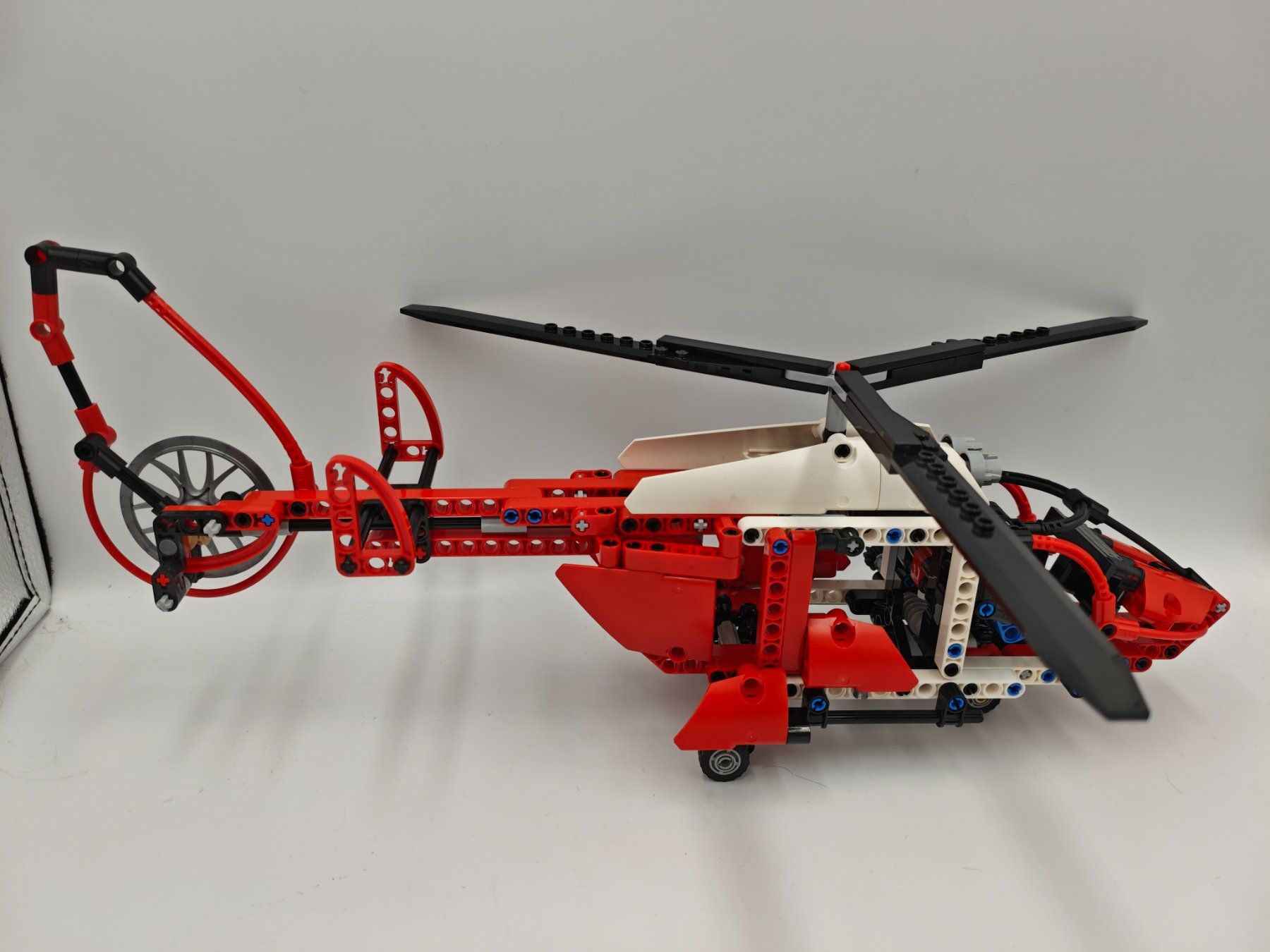 Lego Jouets: 8068 Rescue Helicopter – D'occasion à Bremgarten AG par redstar69 1