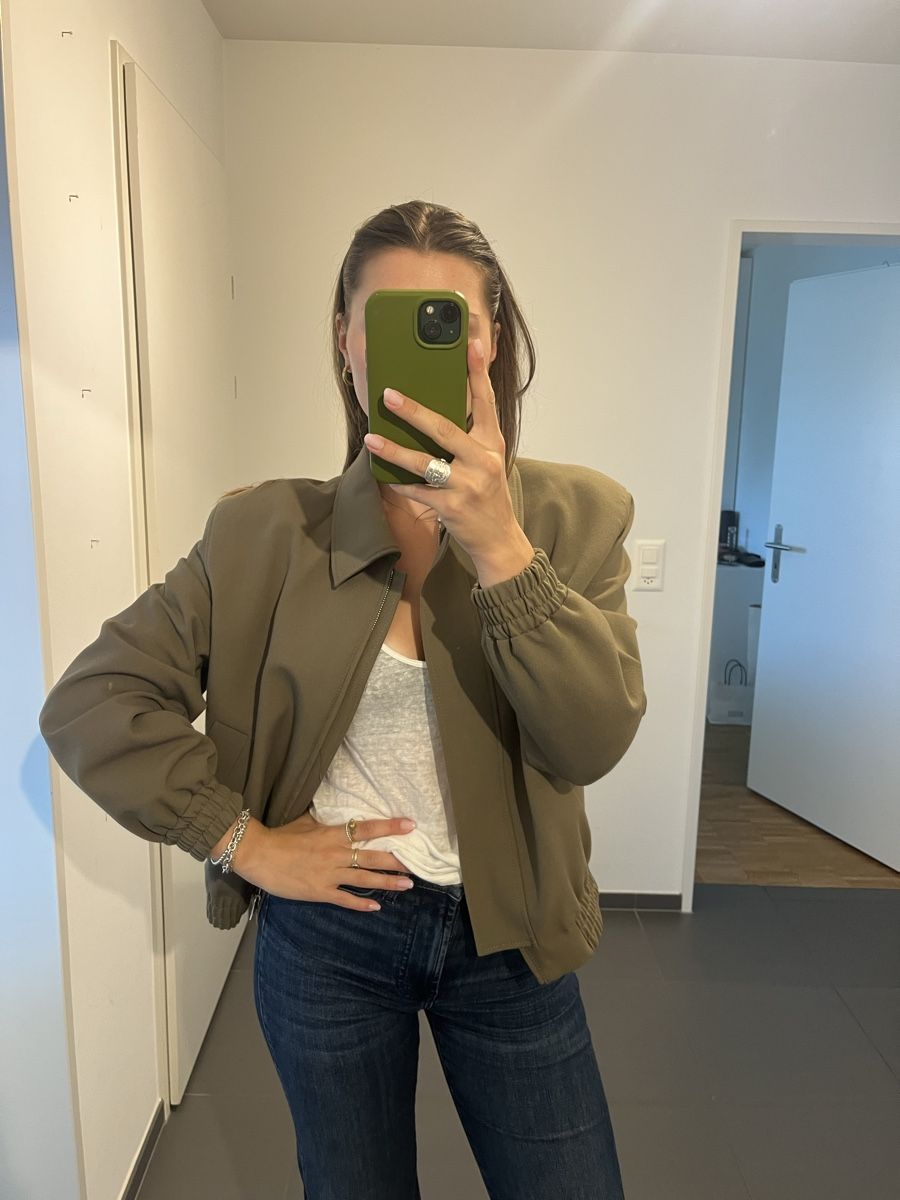 Zara Jacken: olive zara jacke – Neu (gemäss Beschreibung) aus Uetikon am See von pauline.lily 2