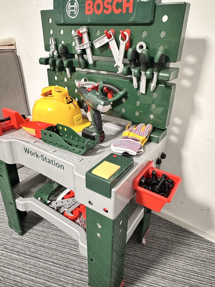 Giocattoli: Bosch work station – Usato da Gretzenbach venduto da capi86