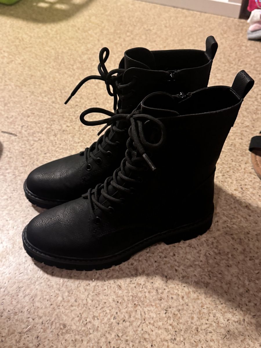Scarpe da donna: Winter schuhe Grösse 38 – Nuovo (secondo la descrizione) da Oeschgen venduto da Mich_elle