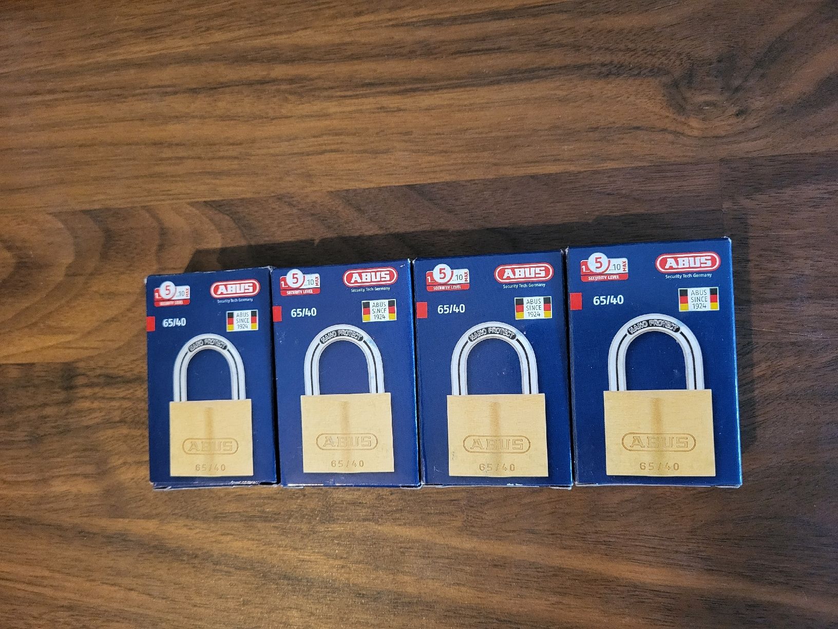 Abus Lucchetti: ABUS Vorhängeschloss 65/40 Messing unbenutzt – Nuovo e nell'imballaggio originale da Riniken venduto da Melanie910