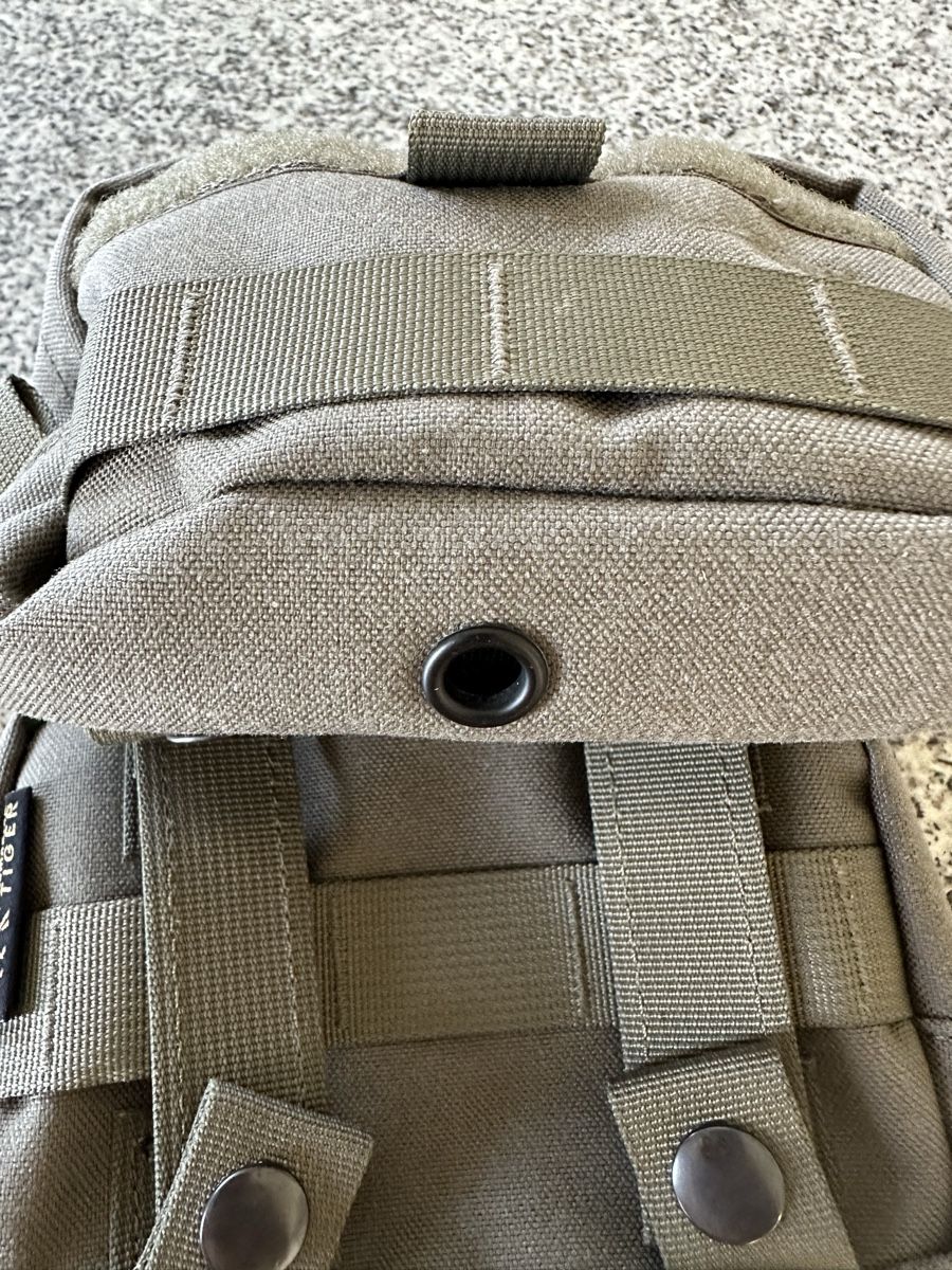Sacs: 2x TT horizontal pouch in IRR Steingrau Olive – D'occasion à Steinhausen par casaplia 3