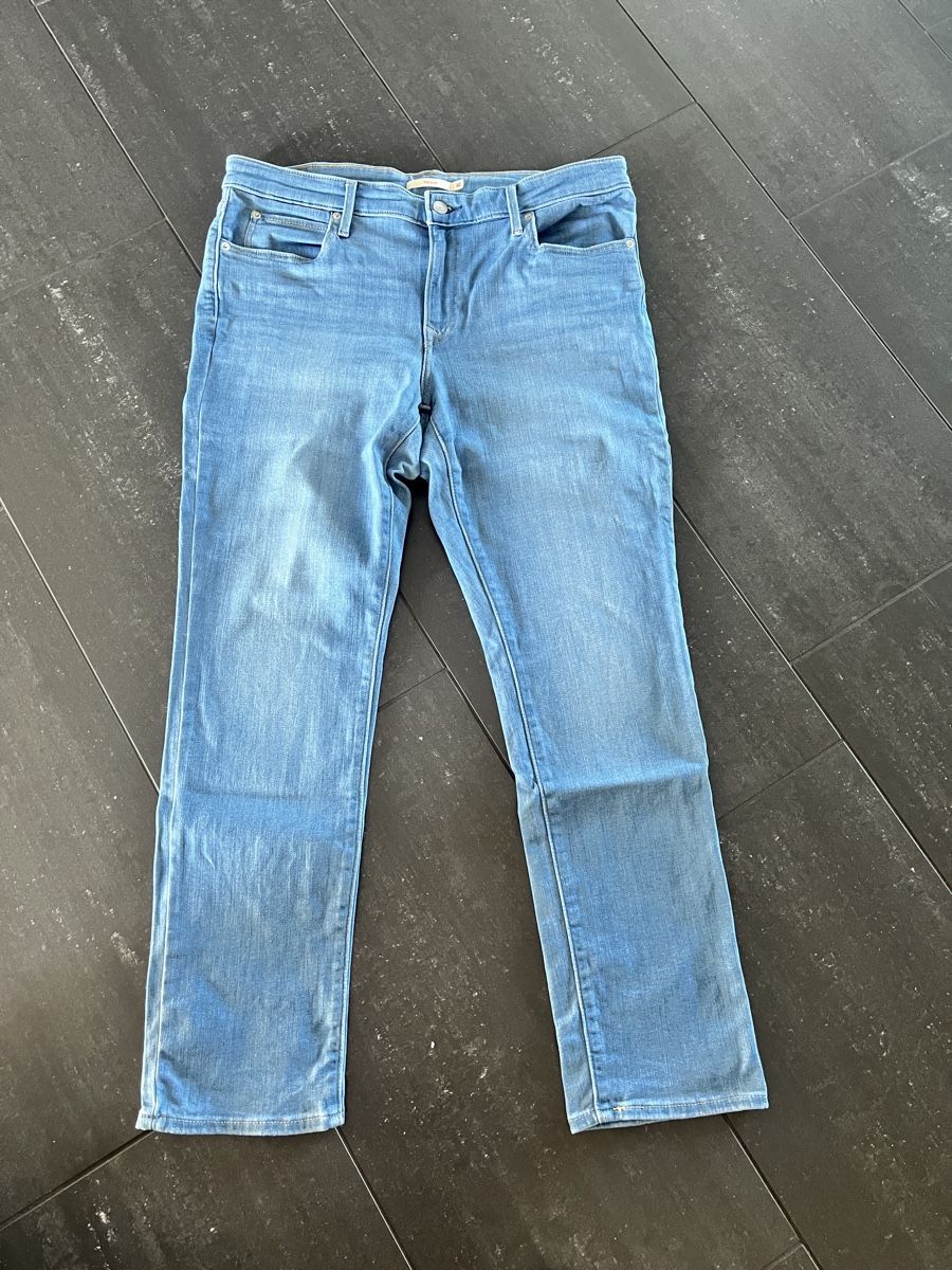 Levi's Jeans: Jeans Levis Grösse 32/30 – D'occasion à Kreuzlingen par Tagetes2