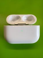 Apple AirPods Pro 2 charging case (A2700).
