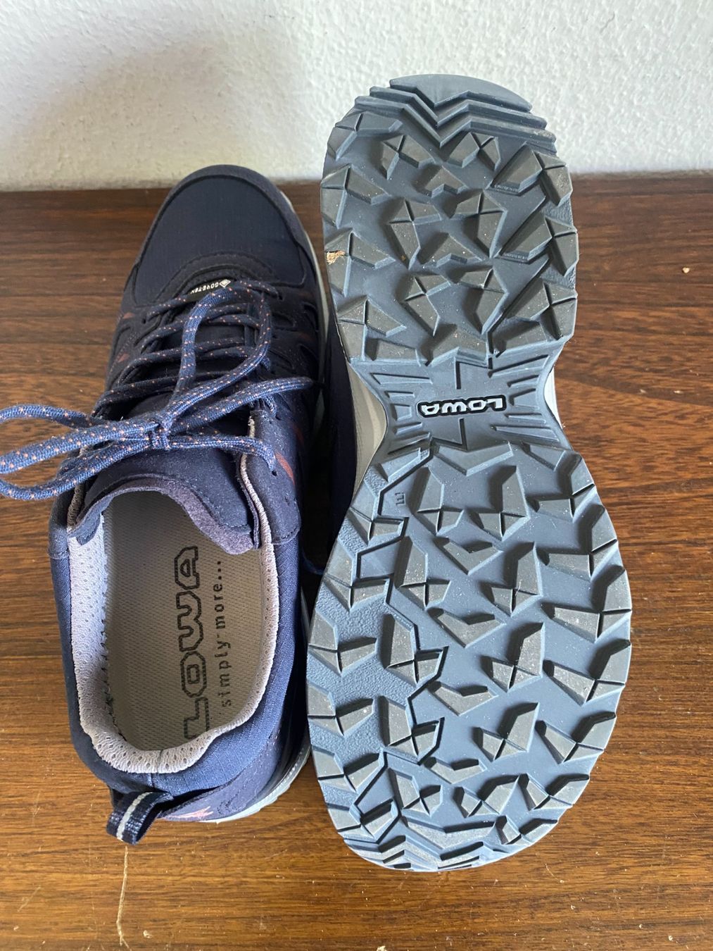 Lowa Scarpe da donna: Lowa Damen Wanderschuh (41) – Usato da Gümligen venduto da Vicky2 7