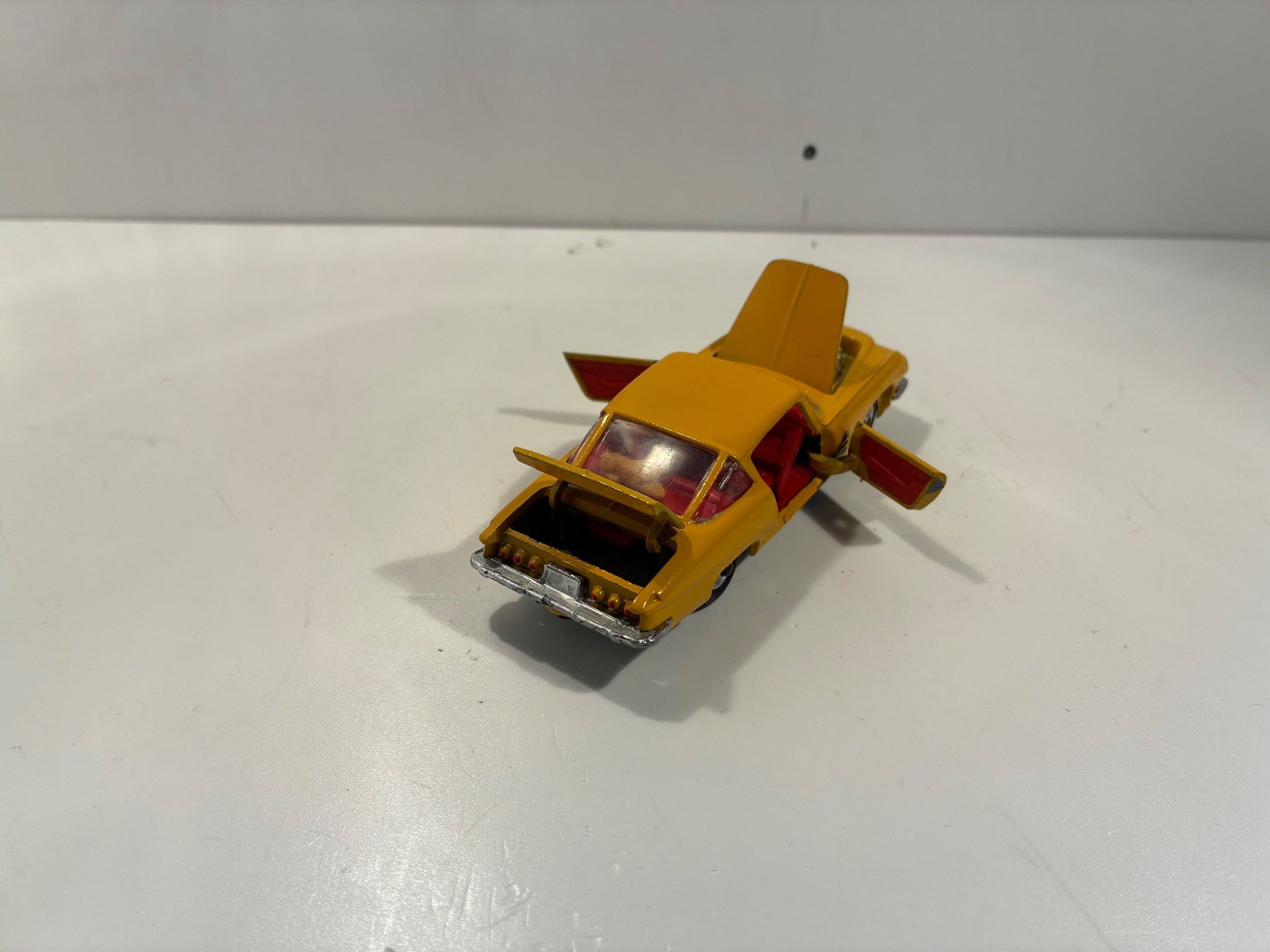 Corgi Toys Voitures modèles: Corgi Chrysler – D'occasion à Gümmenen par Supererland 5