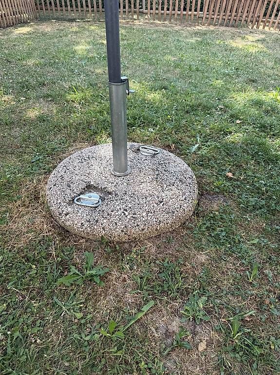 Altro: Betonsockel 60 cm, 55 kg  – Usato da Aadorf venduto da toni2718
