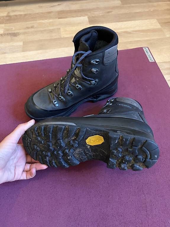 Chaussures femmes: Damen-Wanderschuh fest – D'occasion à St. Gallen par ire_6r8n 1