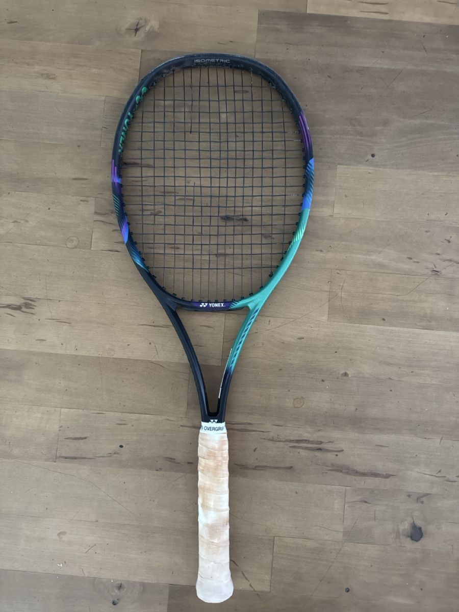 Yonex Schläger: Yonex VCORE PRO 97 (310G) – Gebraucht aus Sulzbach von mor_nyq9