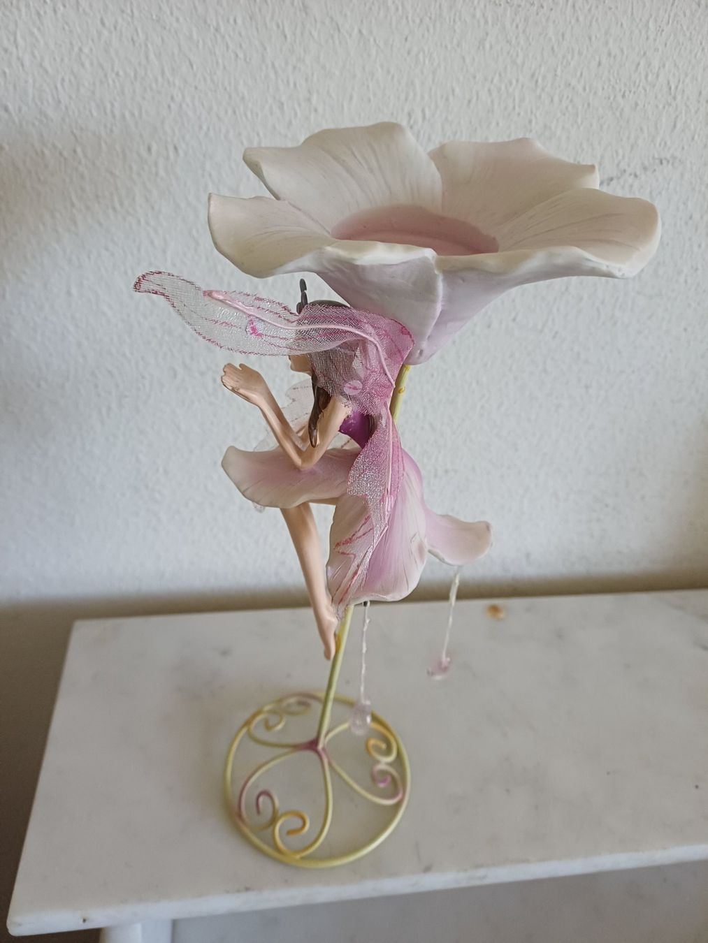 Toutes les décorations: Teelicht-Halter mit eine Fee- Elfenfigur Höhe 26 cm – D'occasion à Marly par rol_7mgj 3