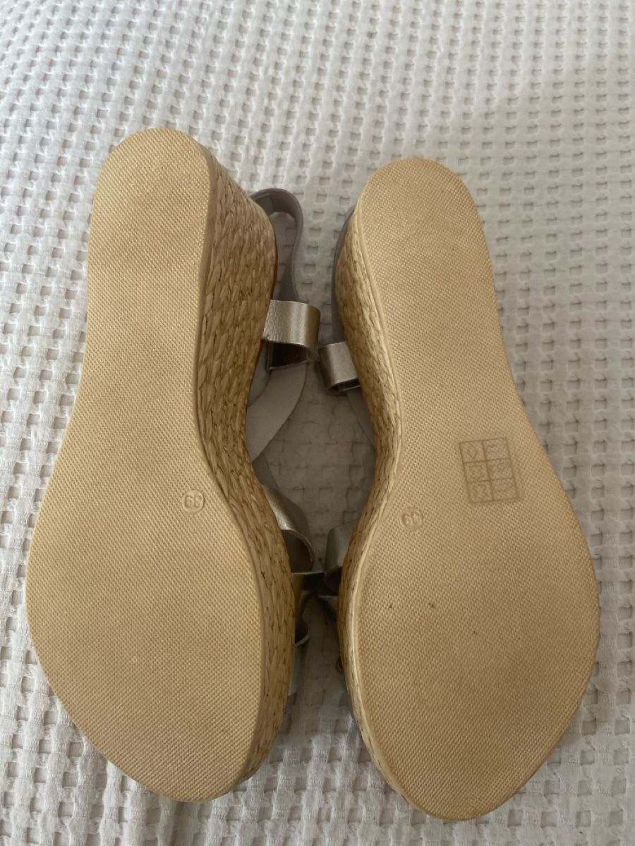 Scarpe da donna: Sandalen/wedges – Usato da Emmenbrücke venduto da Vicinolago 2