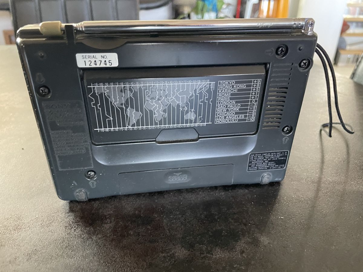 Sony Radios: Radio Sony ICF-SW30 12 Bandes – Gebraucht aus Vallamand von Bricbracbroc82 1