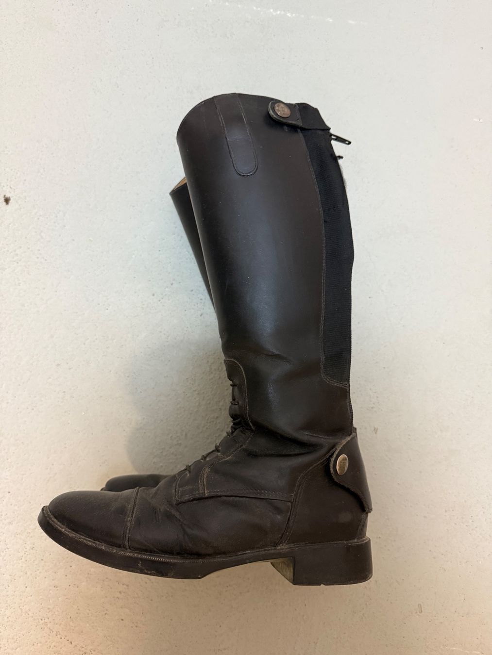 Chaussures garçon: Reitstiefel Grösse 35 – D'occasion à Hochdorf par RobineWidmer