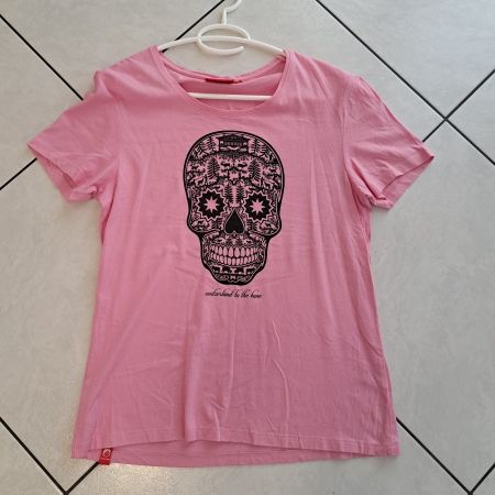 Swiss T Shirt mit Totenkopf Print mit Scherenschitt,  XL