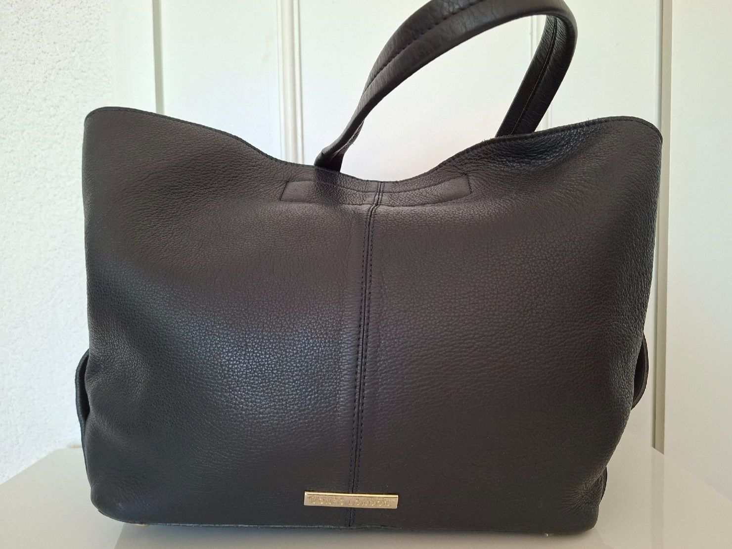 Jones Sacs femmes: Sac cabas Jones Bootmaker 100% cuir noir – D'occasion à Lutry par Sim_Sta