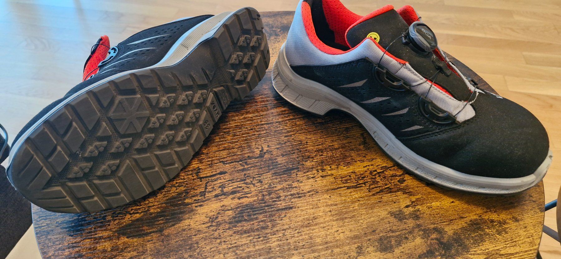 Scarpe da donna: Sicherheits Schuhe grösse 39 neu – Nuovo (secondo la descrizione) da Beringen venduto da mar_y7fd 2