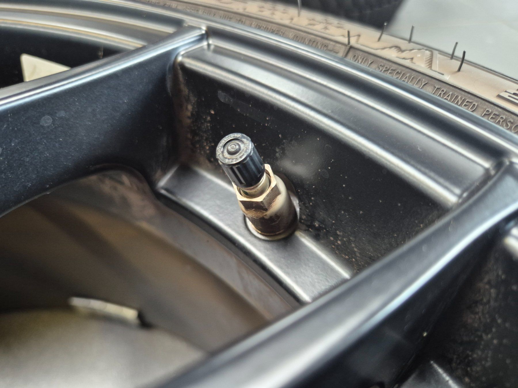 Pneumatici & Ruote complete: Winterräder 18" Toyota Yaris GR – Usato da Winterthur venduto da WEWi-Ersatzteile 2